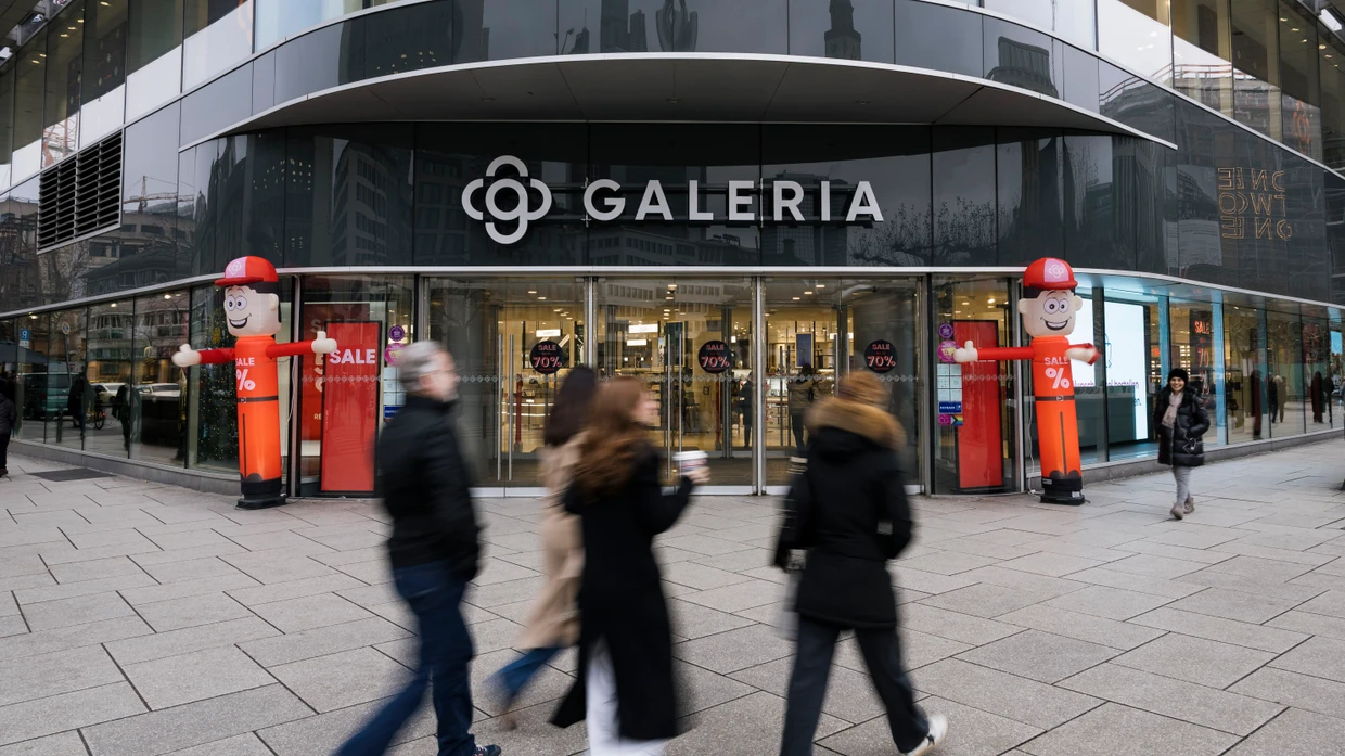 Galeria Files Fourth Insolvency at Düsseldorf District Court, Threatening 83 Stores and 12,000 Staff