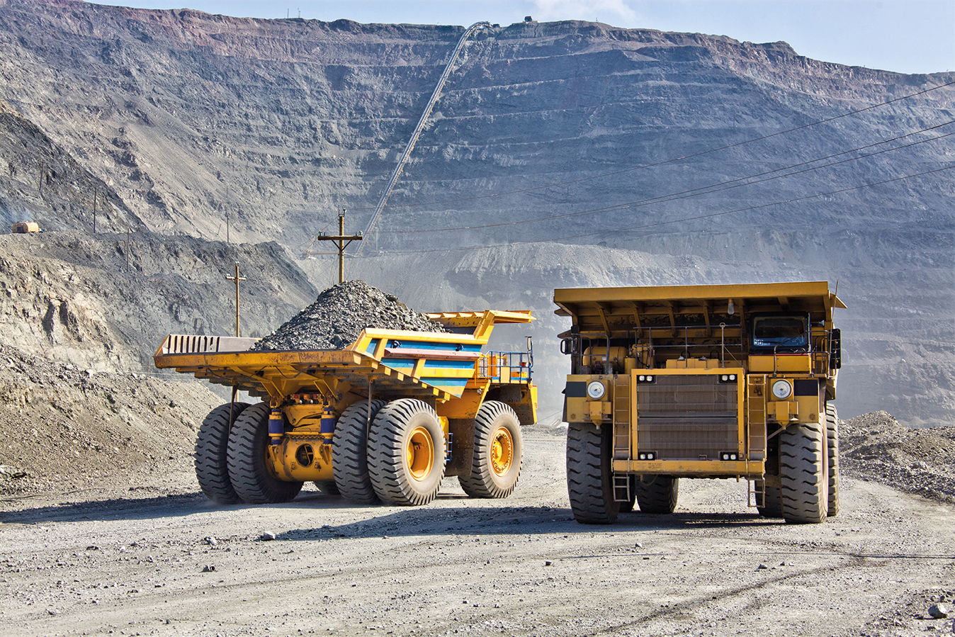 zambia-mining-trucks